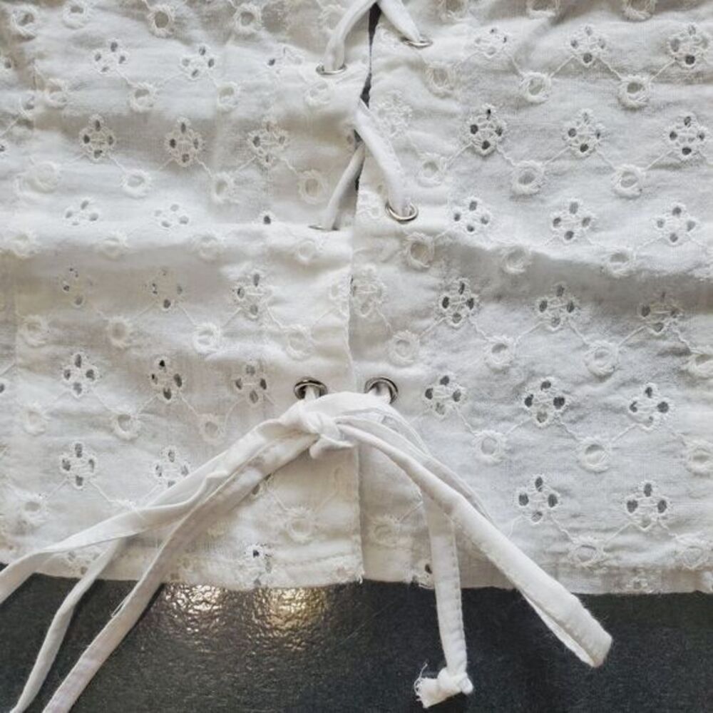White Broderie Lace Up Front Cropped‎ Top Size US 12 - UK 16 - Picture 7 of 7